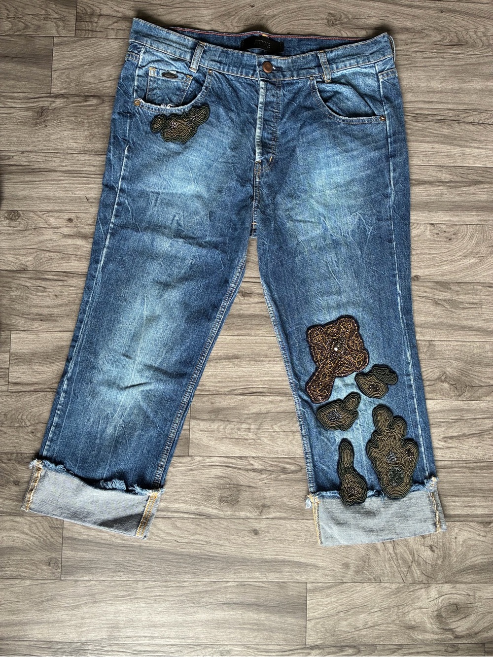 Animale Brazil Beaded
Cropped Jeans Women Size 42
Blue Designer
Denim.100%Cotton - Picture 15 of 16